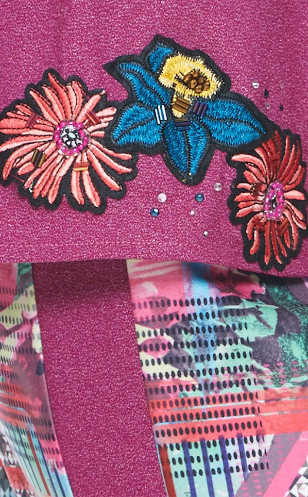 PURPLE SERAI - MODERN GLITTERY FABRIC BAJU KURUNG WITH COLOURFUL BUTTERFLY AND FLORAL PATCHES (PURPLE)
