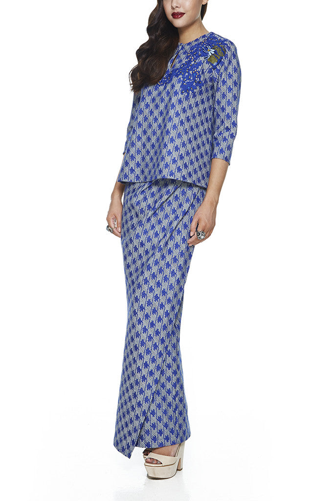 BAJU RAYA & BAJU KURUNG MODEN 2017 EMEL BY MELINDA LOOI