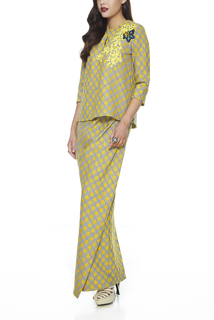BAJU RAYA & BAJU KURUNG MODEN 2017 EMEL BY MELINDA LOOI