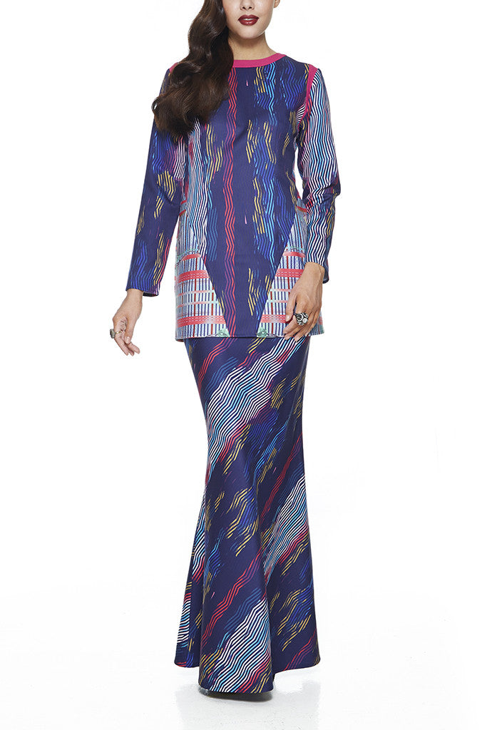 LAVENDER - MODERN KURUNG WITH COLOUR CONTRASTING NECKLINE ON SHOULDER  FEATURES 2 EXCLUSIVE PRINTS PANELLINGS ON THE TOP (MULTICOLOUR)