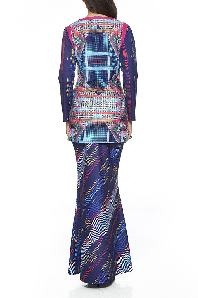 LAVENDER - MODERN KURUNG WITH COLOUR CONTRASTING NECKLINE ON SHOULDER  FEATURES 2 EXCLUSIVE PRINTS PANELLINGS ON THE TOP (MULTICOLOUR)