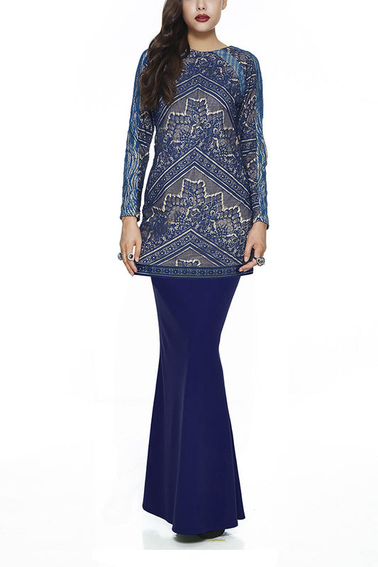 BLUE JINTAN - MODERN BAJU KURUNG WITH 3 VIBRANT EMBROIDERED LACE PANELLINGS (BLUE)