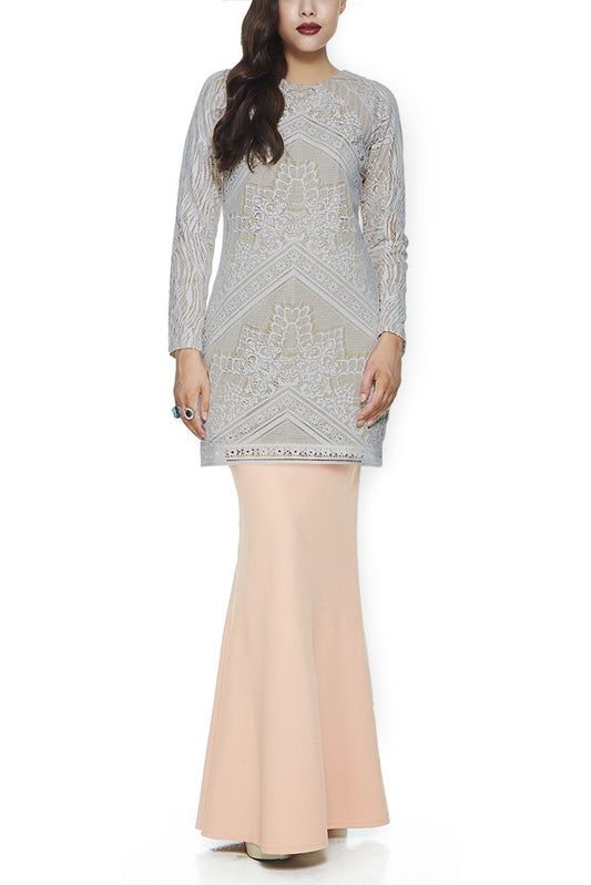 GREY JINTAN - MODERN BAJU KURUNG WITH 3 VIBRANT EMBROIDERED LACE PANELLINGS (GREY)